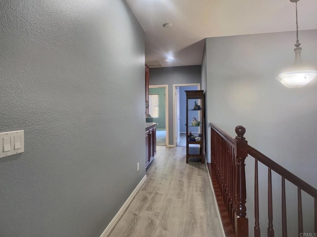 Interior, Pendant Lights, Recessed Lighting, Wood Texture Flooring