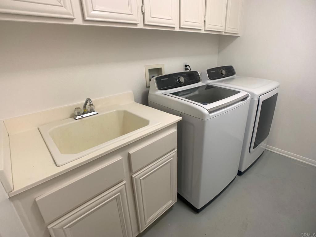 Interior, Washer