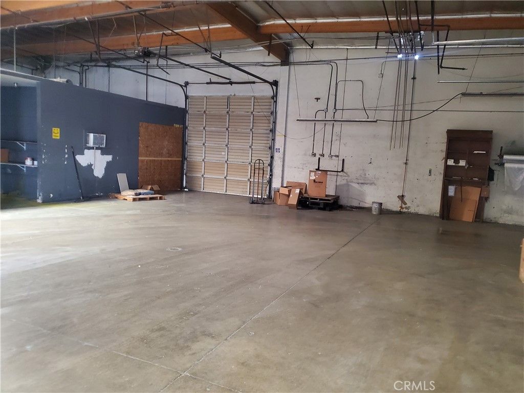 Garage, Interior