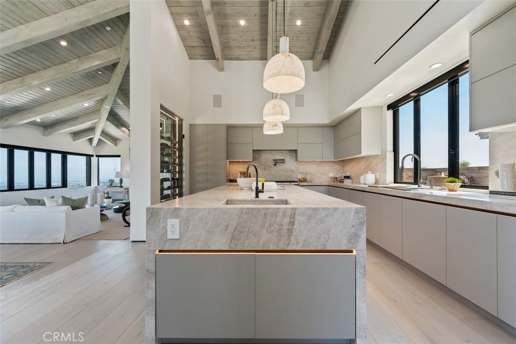 Interior, Kitchen, Living room, Pendant Lights, Recessed Lighting, Stainless Steel Appliances, Wooden Beams, Wooden Ceilings, Wood Texture Flooring