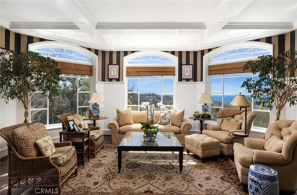 Interior, Living room, Recessed Lighting, Water