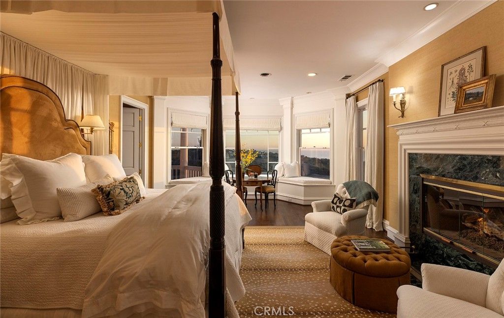 Bedroom, Dining room, Fireplace, Interior, Recessed Lighting, Wood Texture Flooring