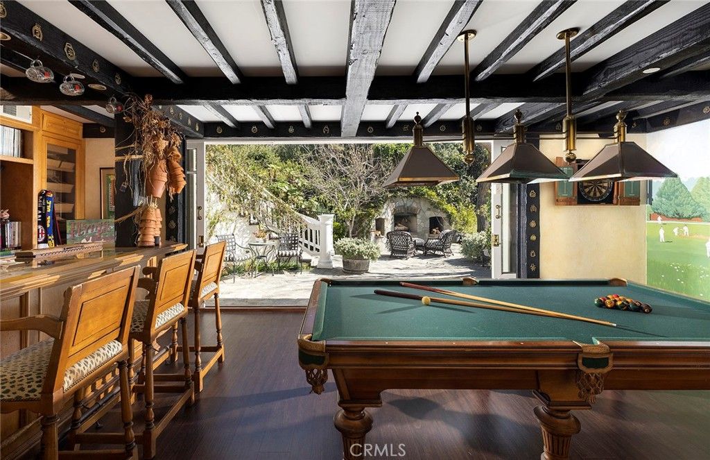Billiard Table, Game Room, Interior, Wood Texture Flooring