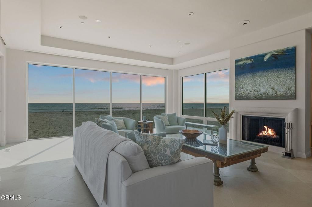 Fireplace, Interior, Living room, Recessed Lighting, Water