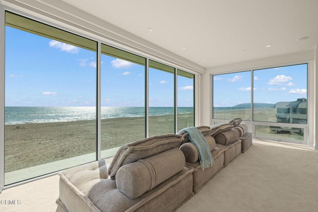 Interior, Recessed Lighting, Sun Room, Water