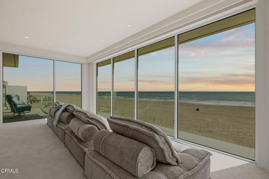 Interior, Recessed Lighting, Sun Room, Water
