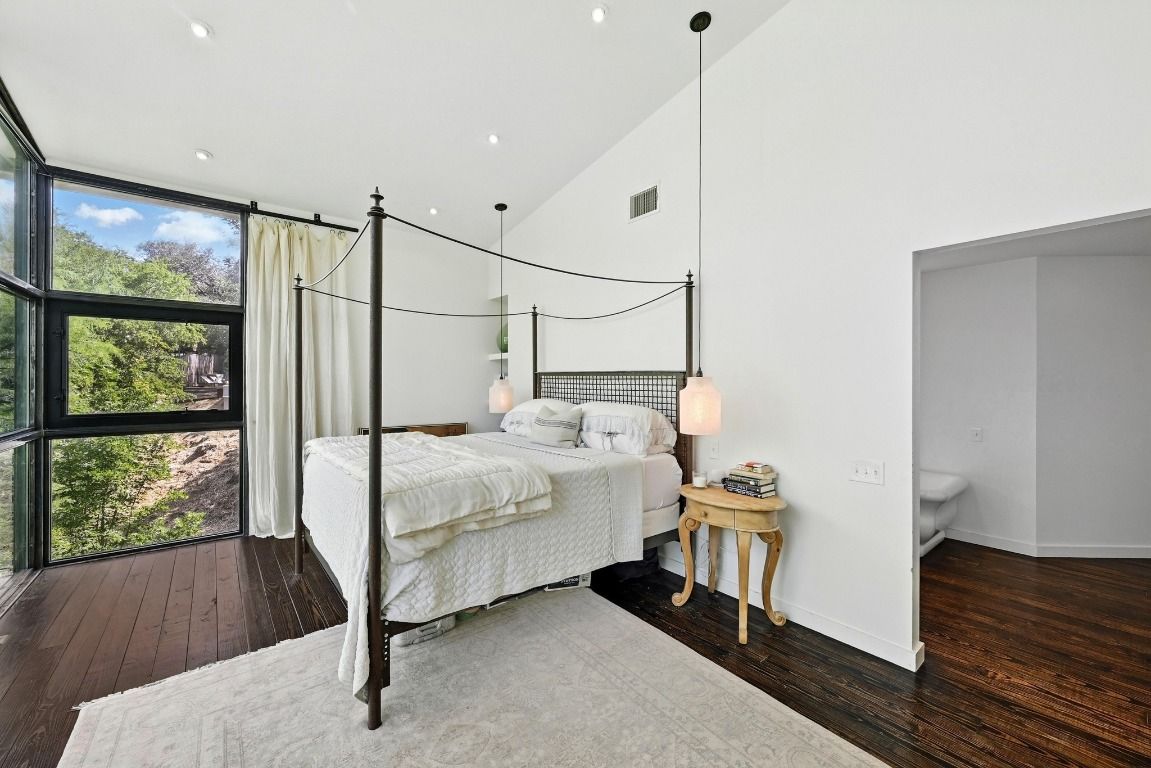 Bedroom, Interior, Pendant Lights, Recessed Lighting, Wood Texture Flooring