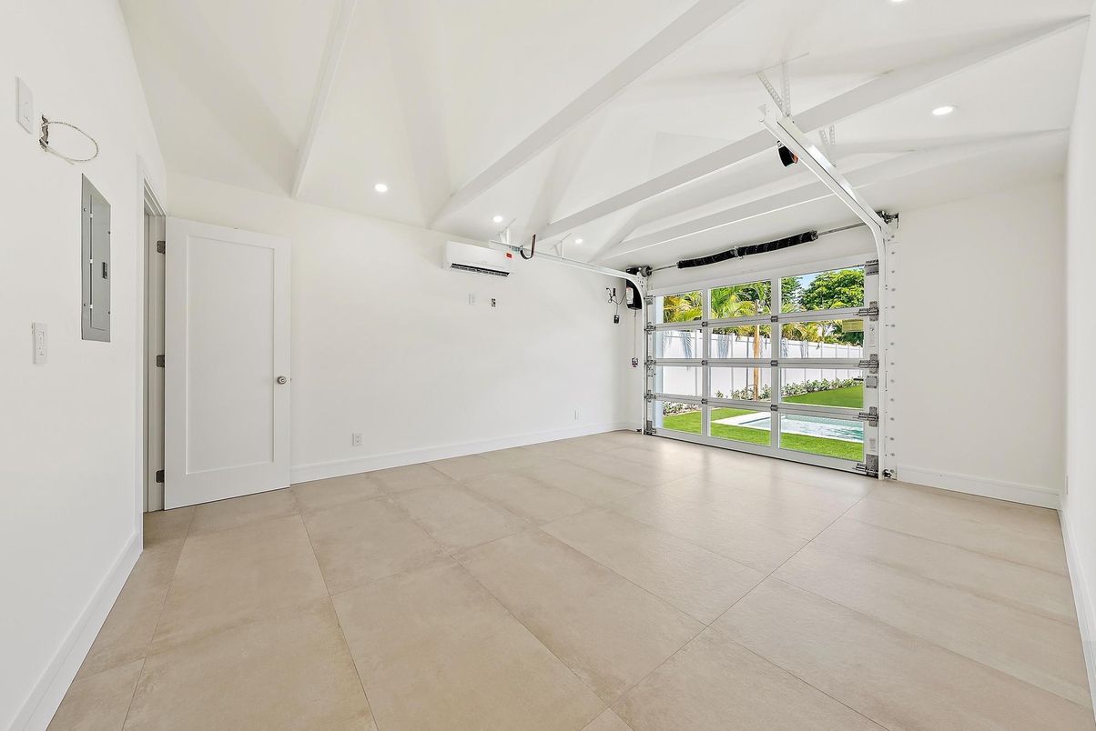 Garage, Interior, Recessed Lighting