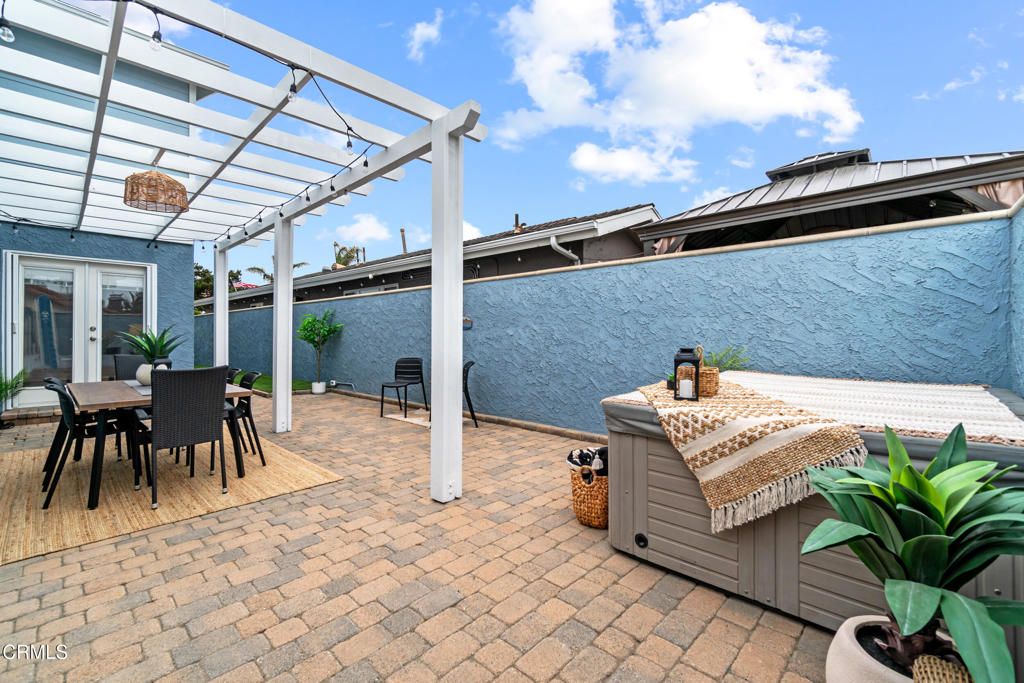 Exterior, Hot Tub