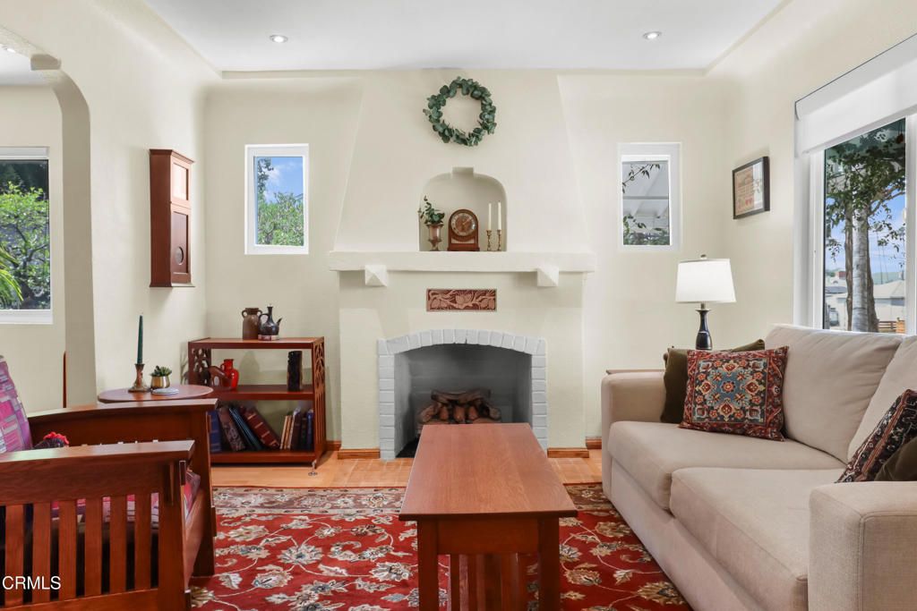Fireplace, Interior, Living room, Recessed Lighting