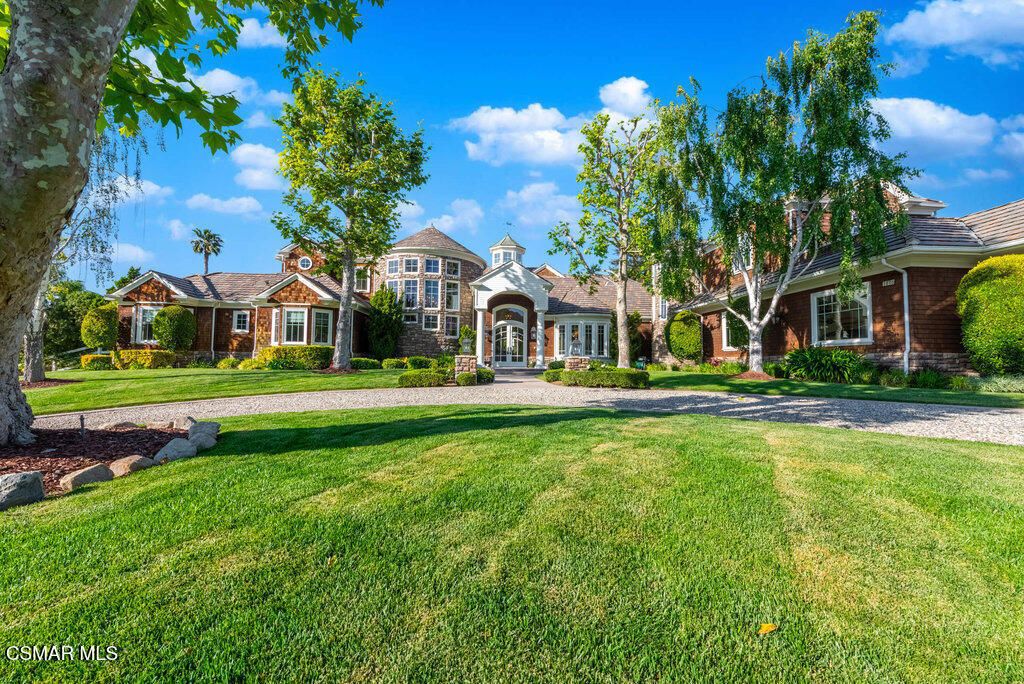 Backyard, Exterior, Facade, Brick Facade, Tudor Revival