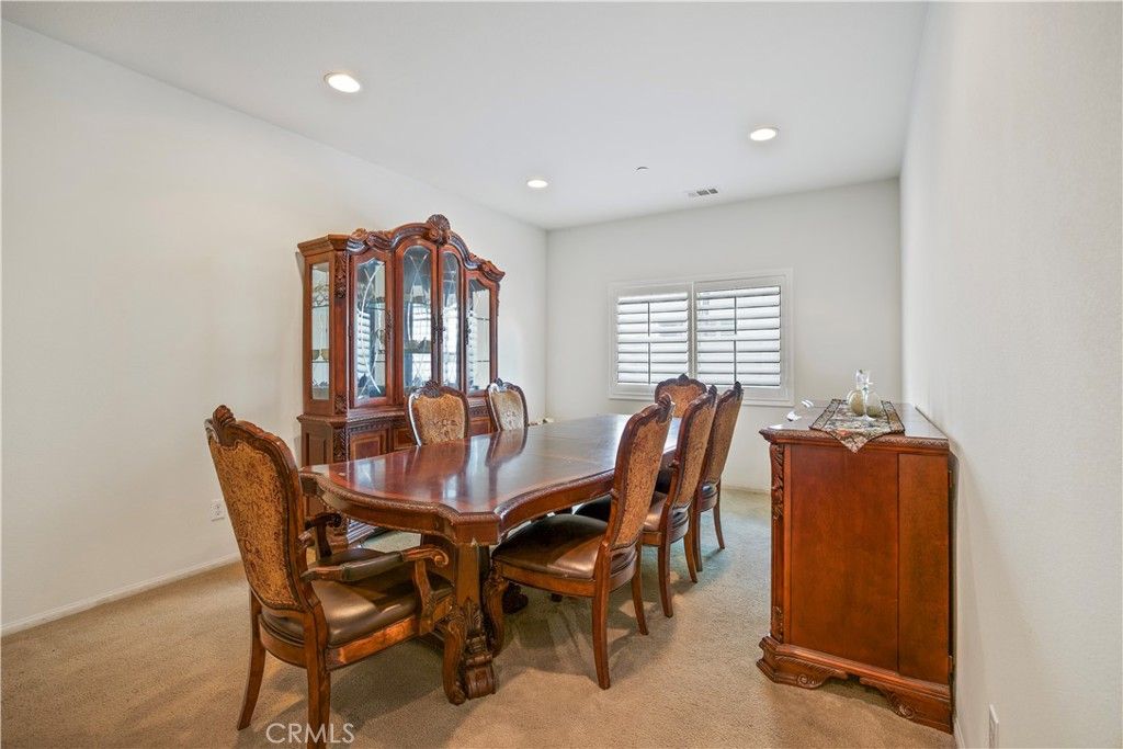 Dining room, Interior, Recessed Lighting