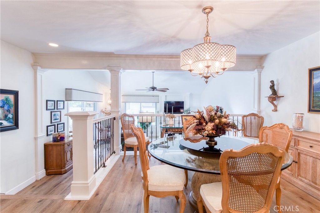 Chandelier, Dining room, Interior, Recessed Lighting, Wood Texture Flooring