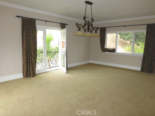 Chandelier, Empty room, Interior