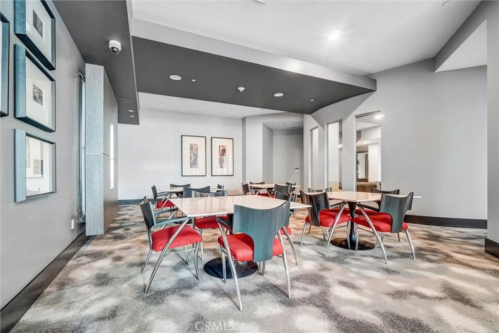 Dining room, Interior, Recessed Lighting