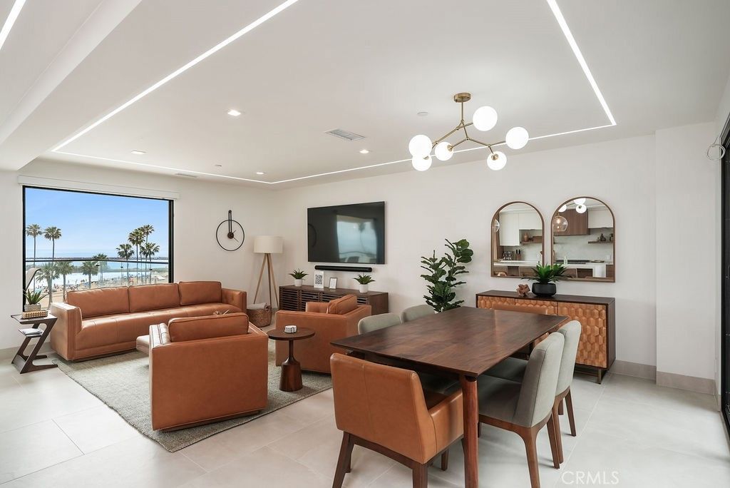 Dining room, Interior, Living room, Pendant Lights, Recessed Lighting