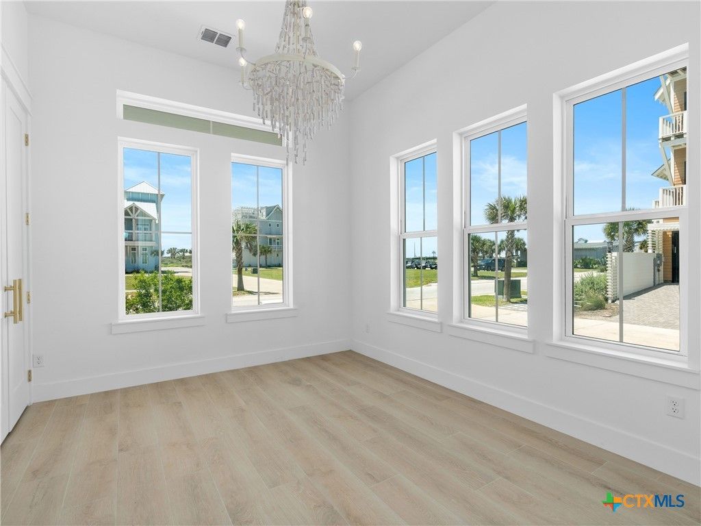 Chandelier, Empty room, Interior, Recessed Lighting, Wood Texture Flooring