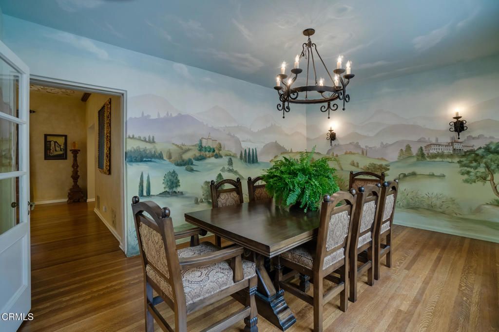 Chandelier, Dining room, Interior, Wood Texture Flooring