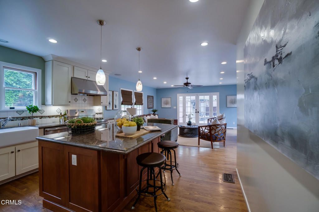 Interior, Kitchen, Living room, Pendant Lights, Recessed Lighting, Wood Texture Flooring
