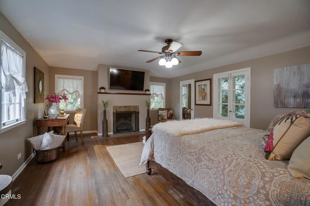 Bedroom, Fireplace, Interior, Wood Texture Flooring