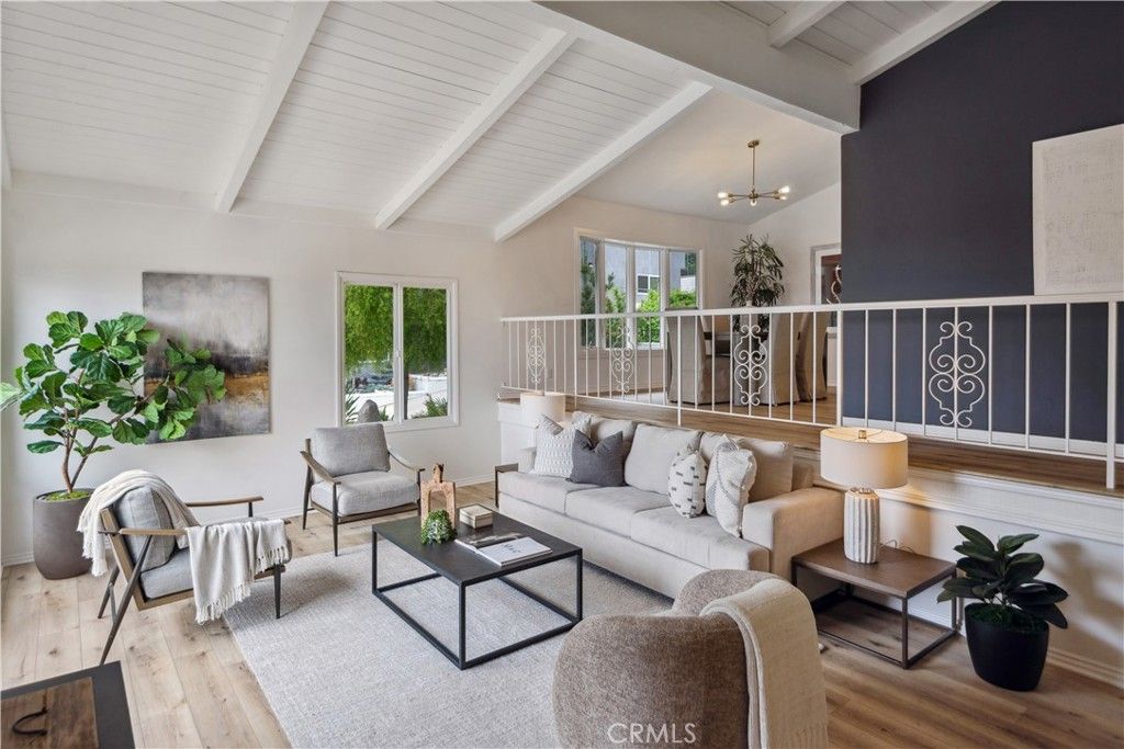 Interior, Living room, Pendant Lights, Wood Texture Flooring