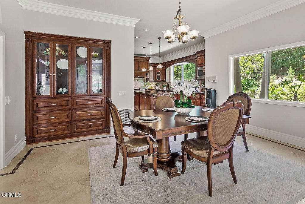 Chandelier, Dining room, Interior, Kitchen, Pendant Lights, Recessed Lighting