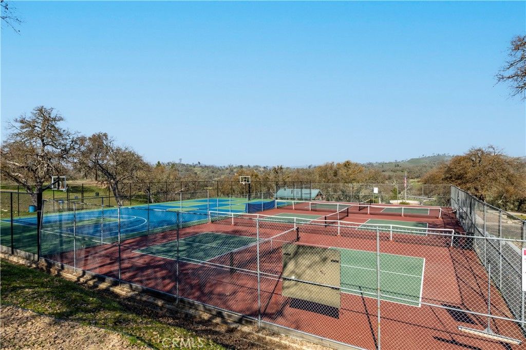 Exterior, Tennis Courts