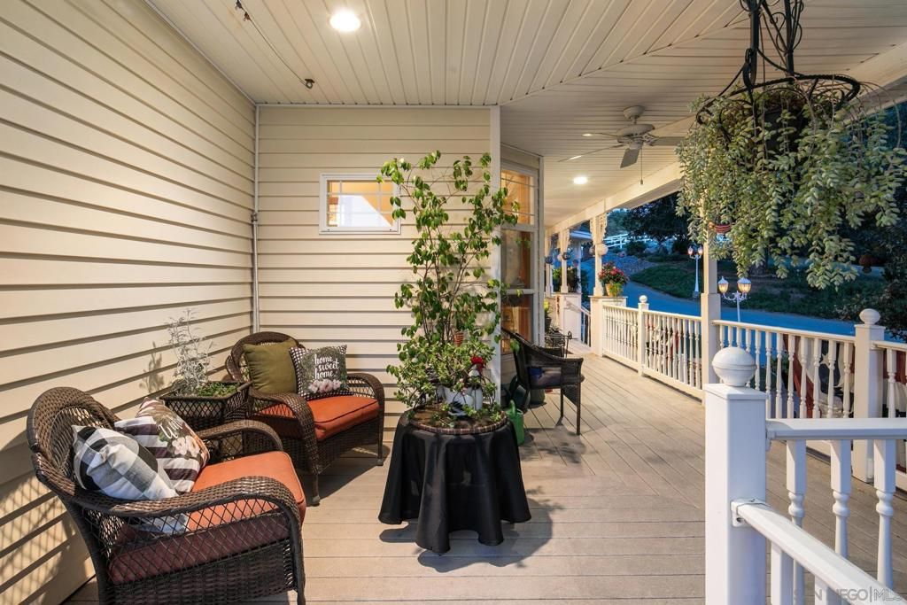 Exterior, Recessed Lighting