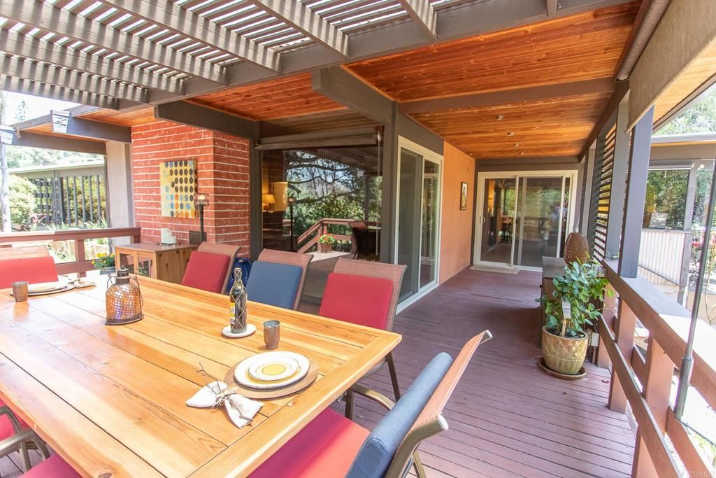 Dining room, Exterior, Interior, Stone Walls, Wood Texture Flooring
