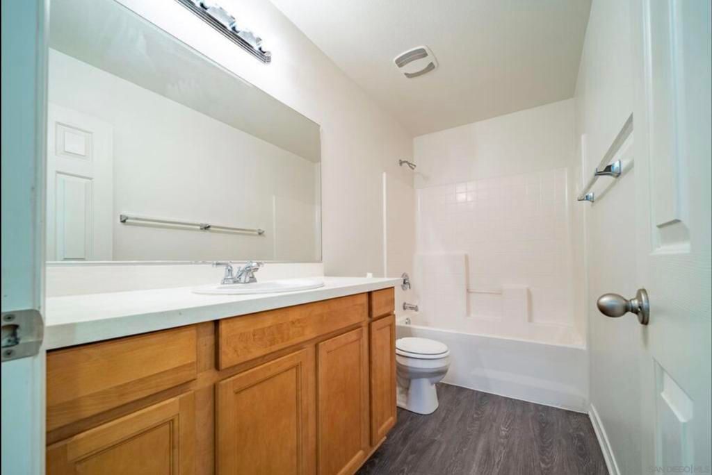 Bathroom, Dual Sink Vanities, Interior, Wood Texture Flooring