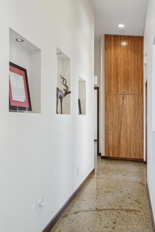 Interior, Recessed Lighting
