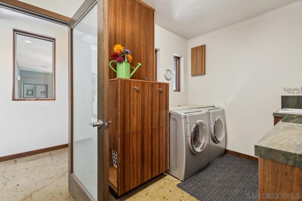 Interior, Recessed Lighting, Washer