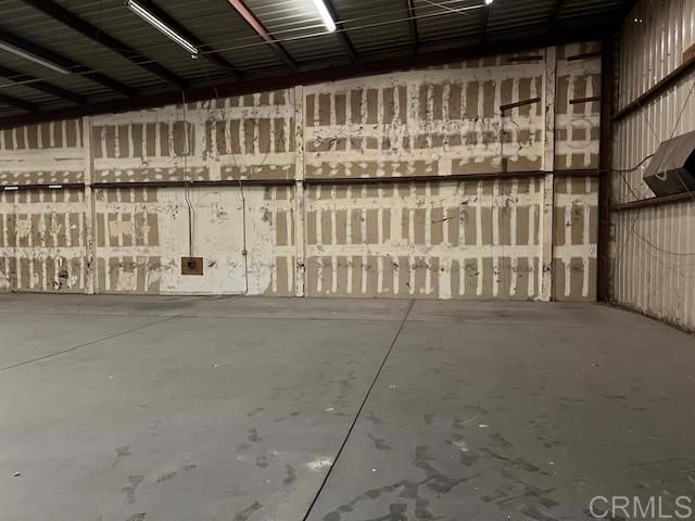 Garage, Interior