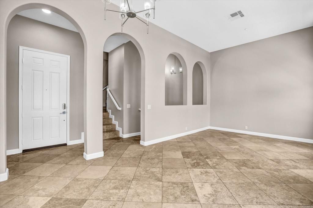 Empty room, Interior, Pendant Lights, Recessed Lighting