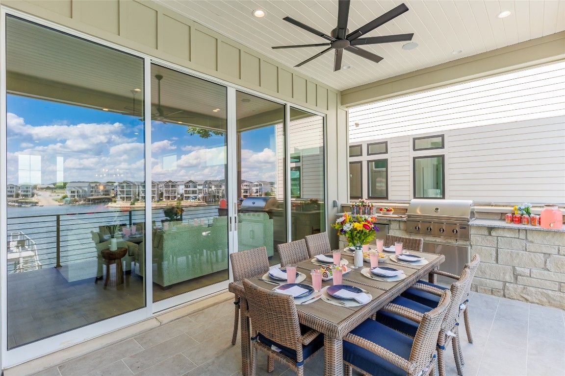 Dining room, Exterior, Water