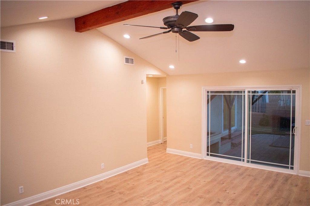 Empty room, Interior, Recessed Lighting, Wooden Beams, Wood Texture Flooring