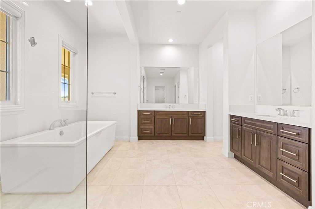 Bathroom, Dual Sink Vanities, Free Standing Baths, Interior, Recessed Lighting
