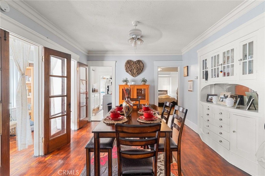 Dining room, Interior, Wood Texture Flooring