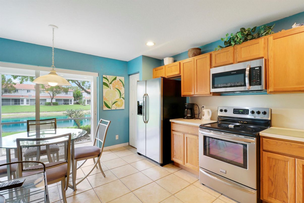 Dining room, Interior, Kitchen, Pendant Lights, Recessed Lighting
