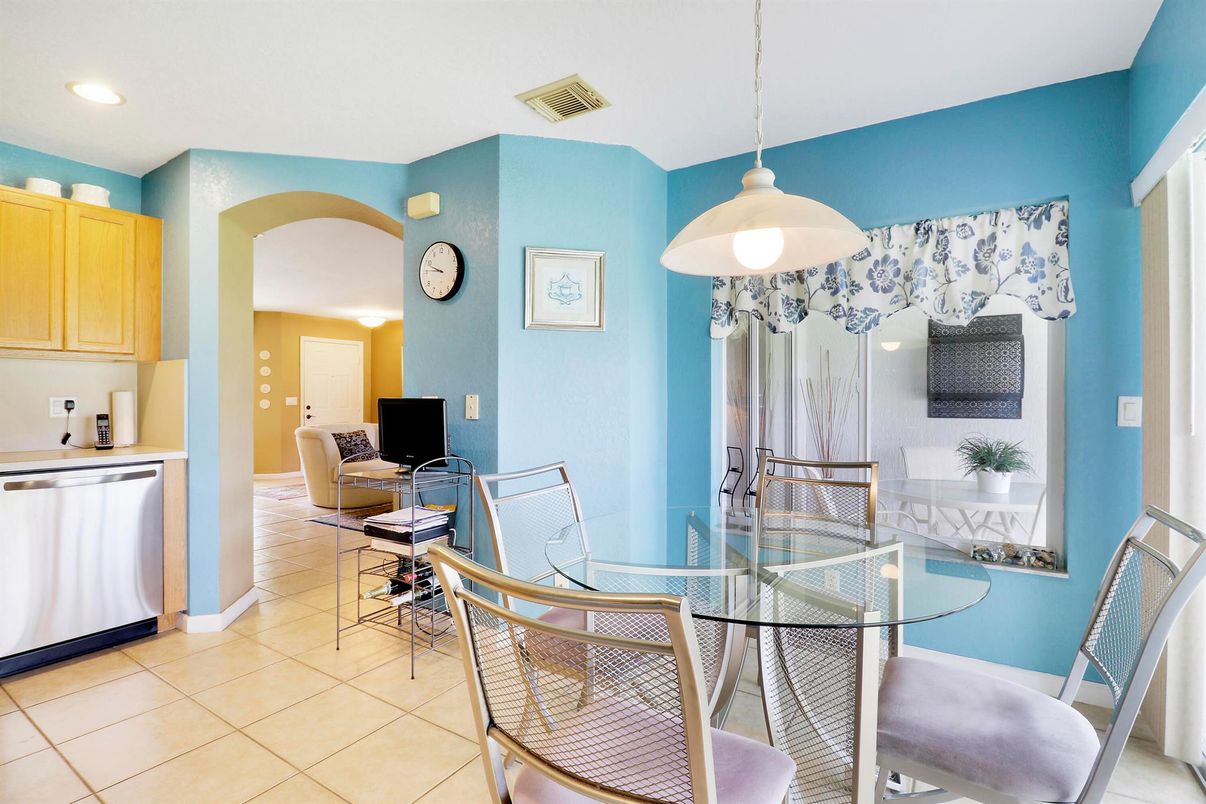 Dining room, Interior, Kitchen, Pendant Lights, Recessed Lighting