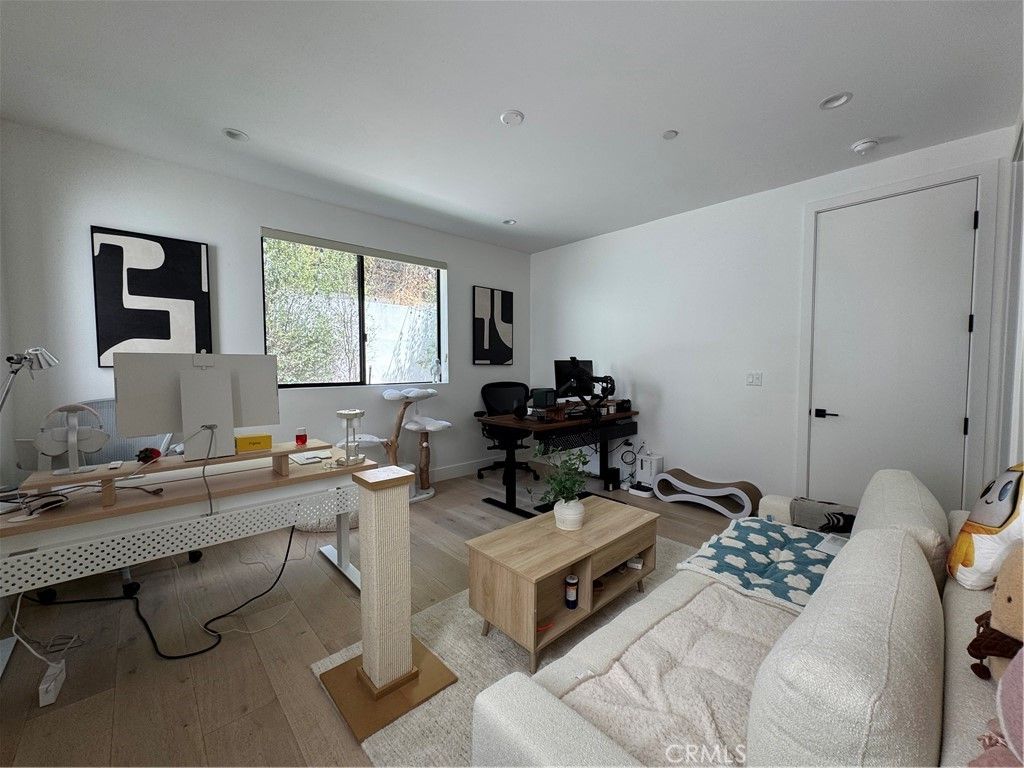 Home Office, Interior, Living room, Recessed Lighting, Wood Texture Flooring