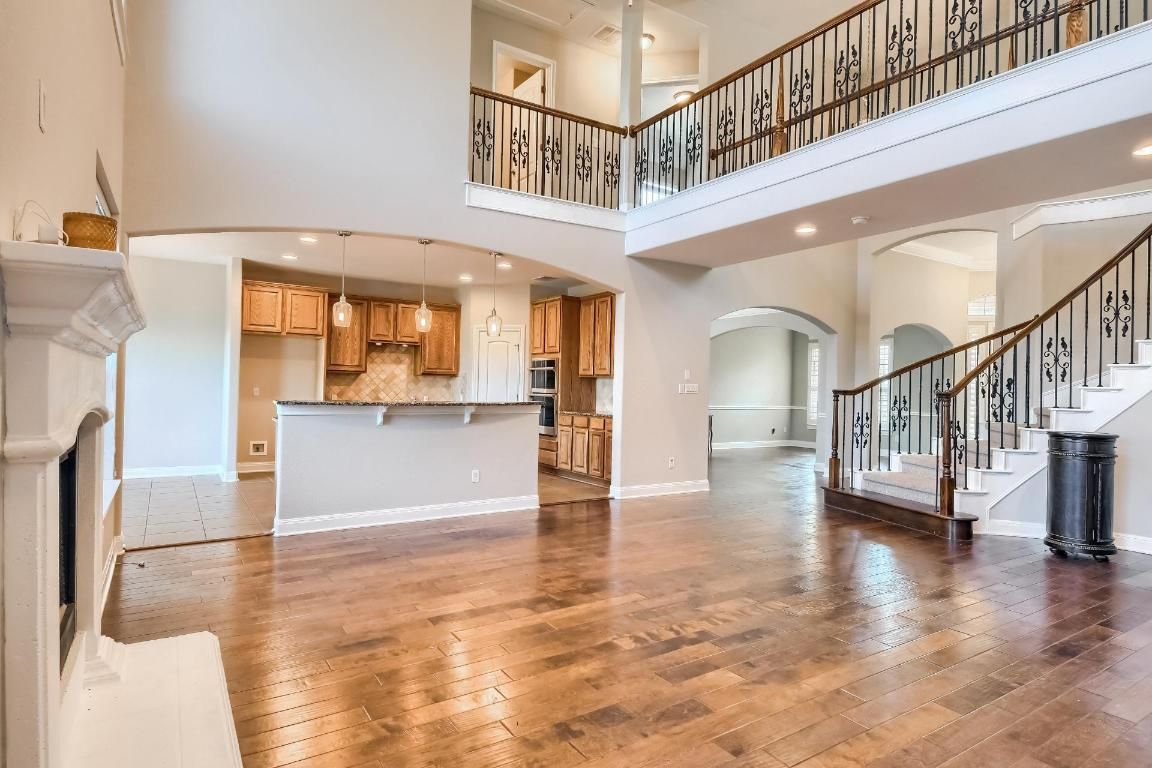 Fireplace, Interior, Kitchen, Pendant Lights, Recessed Lighting, Wood Texture Flooring