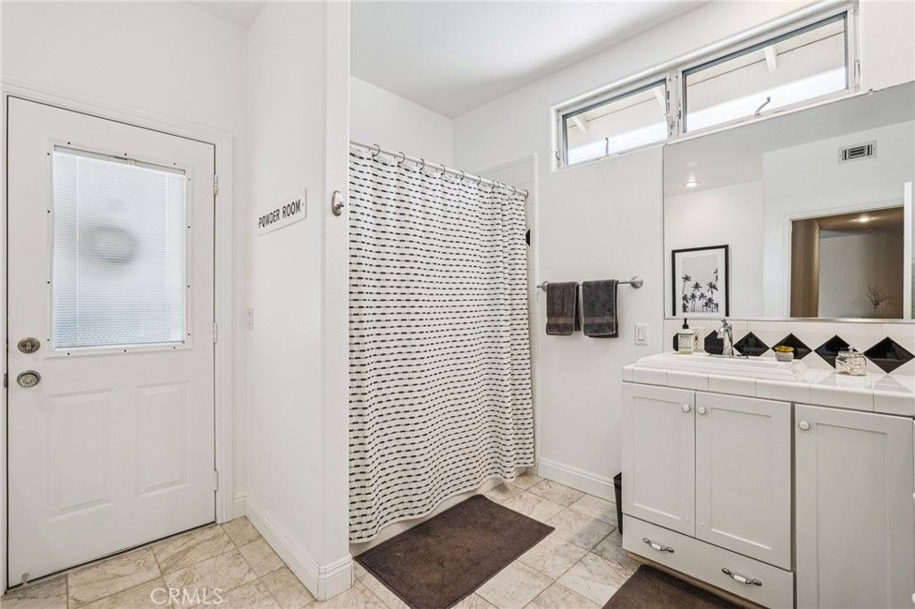 Bathroom, Interior, Tile Countertops