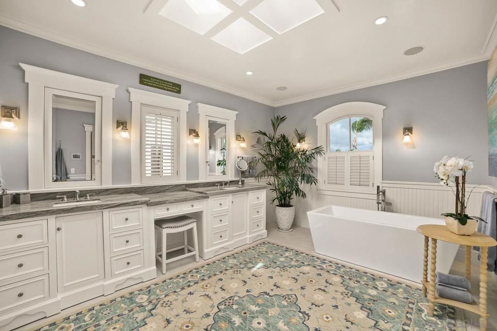 Bathroom, Dual Sink Vanities, Free Standing Baths, Interior, Recessed Lighting