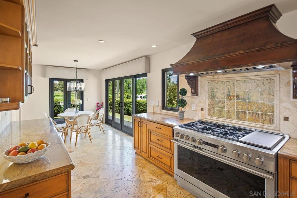Chandelier, Dining room, Interior, Kitchen, Recessed Lighting, Stainless Steel Appliances