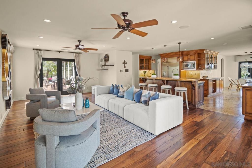 Dining room, Interior, Kitchen, Living room, Pendant Lights, Recessed Lighting, Wood Texture Flooring