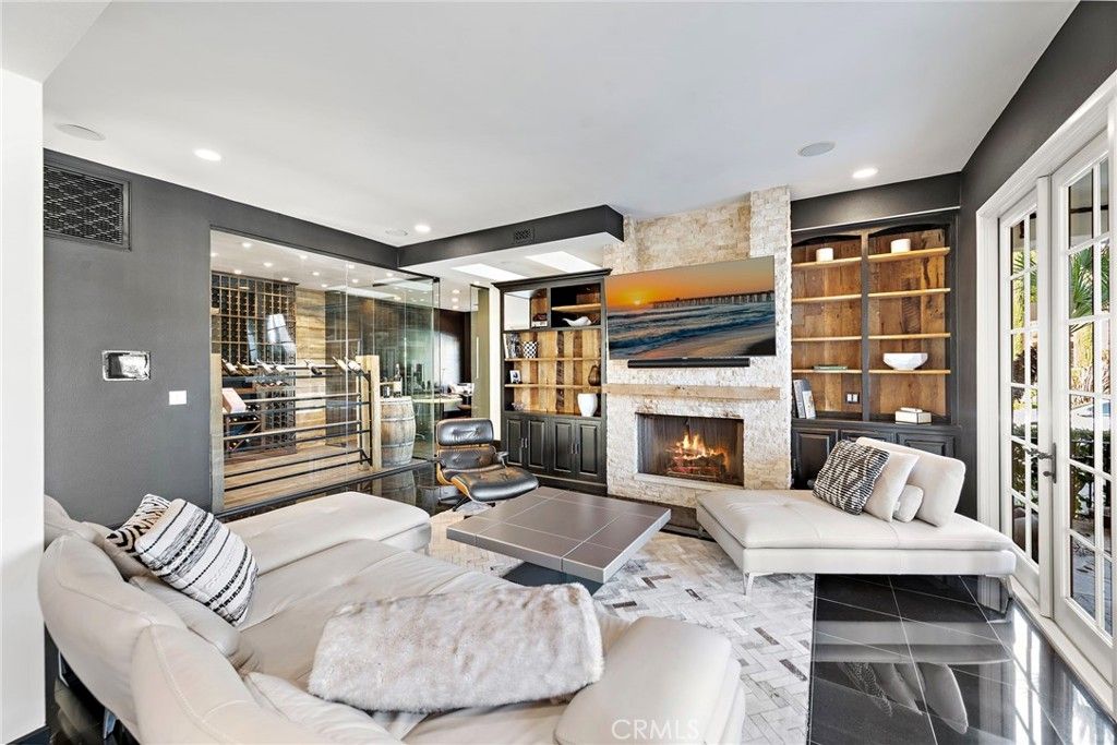 Fireplace, Interior, Living room, Recessed Lighting