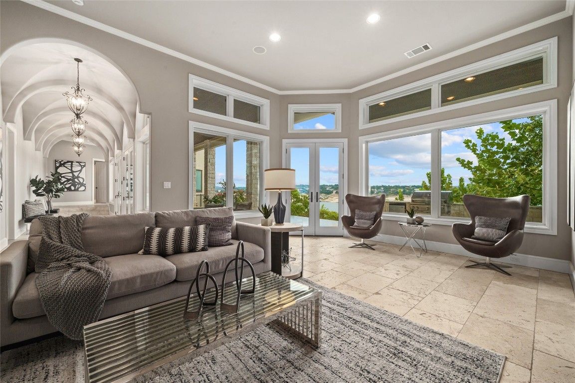 Interior, Living room, Pendant Lights, Recessed Lighting