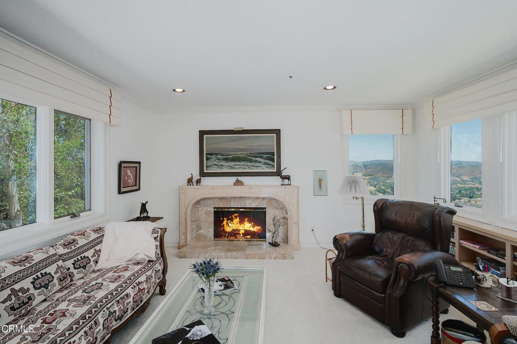 Fireplace, Interior, Living room, Recessed Lighting