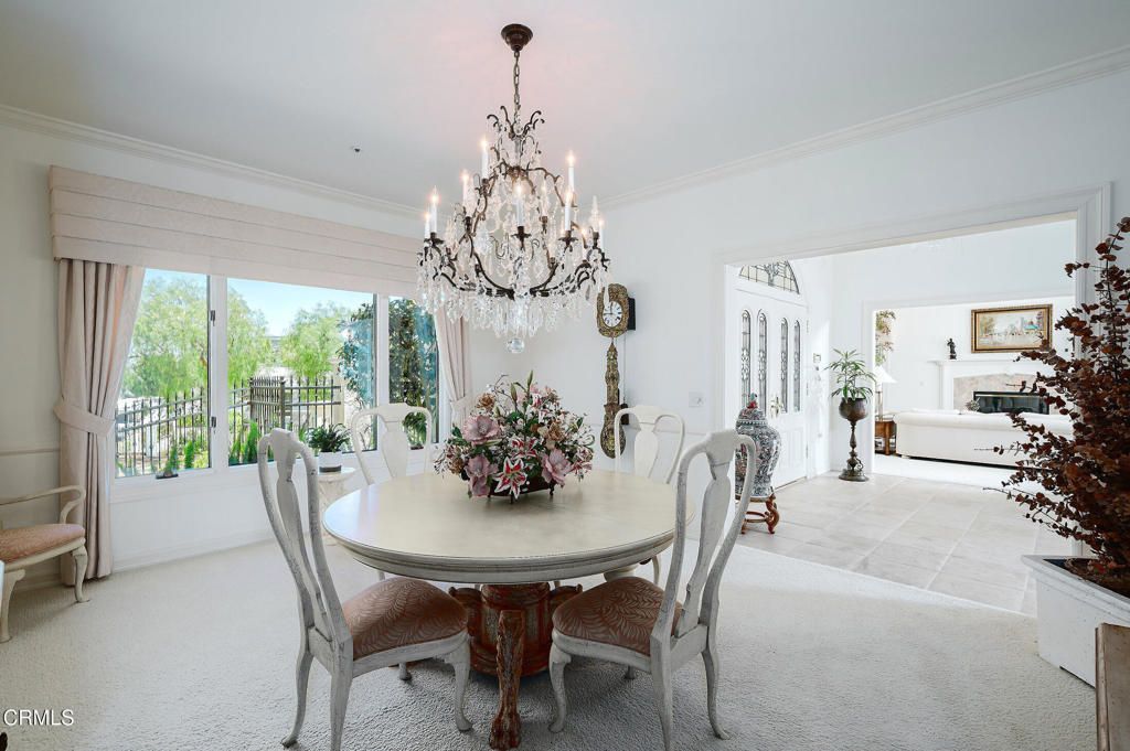 Chandelier, Dining room, Fireplace, Interior